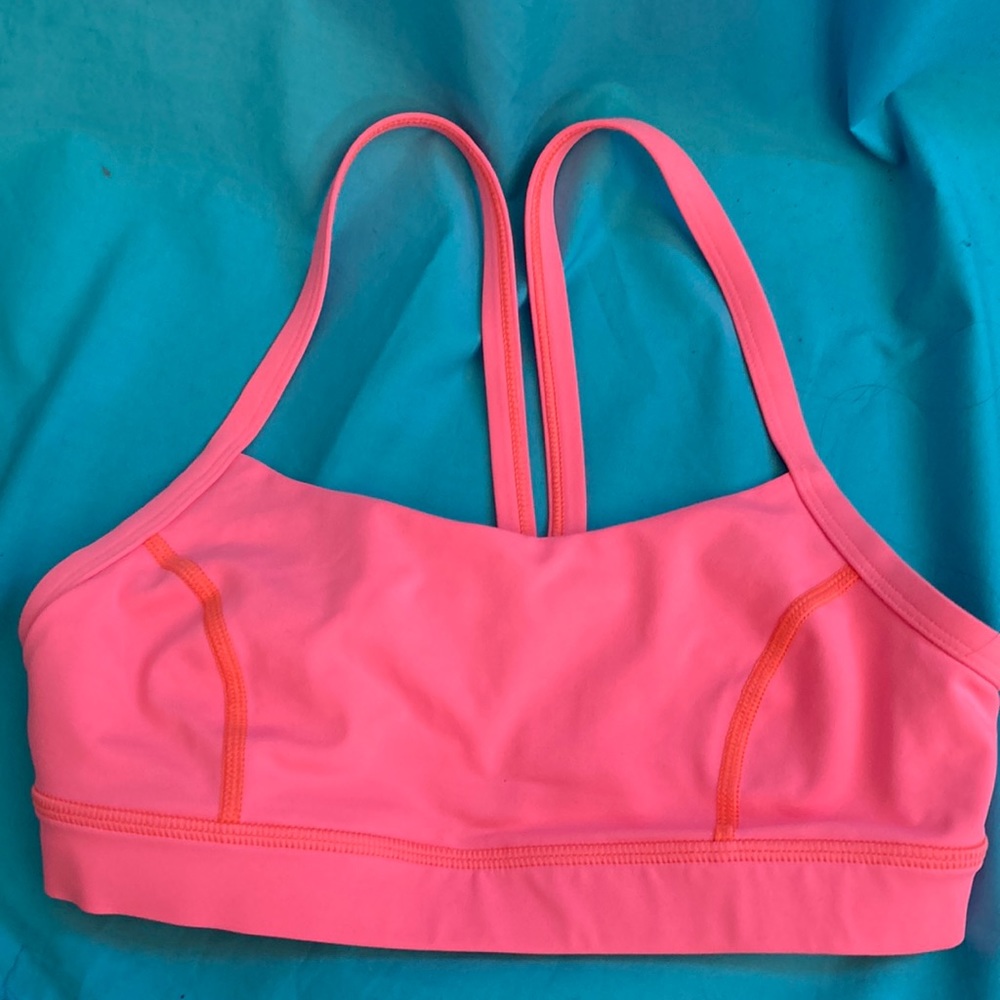 $55  FIRM!!! Lululemon size 6 bra & matching top,peach colored.